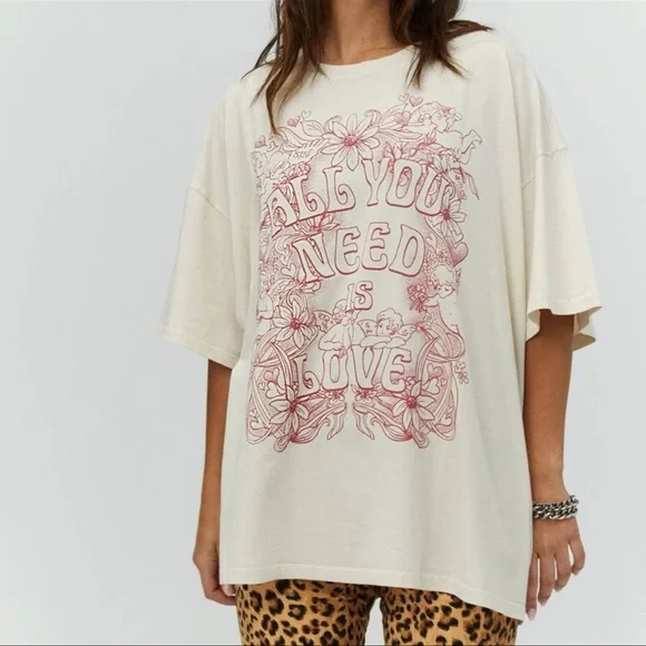 DAYDREAMER | All You Need Is Love Tee | OS - Picture 2 of 13